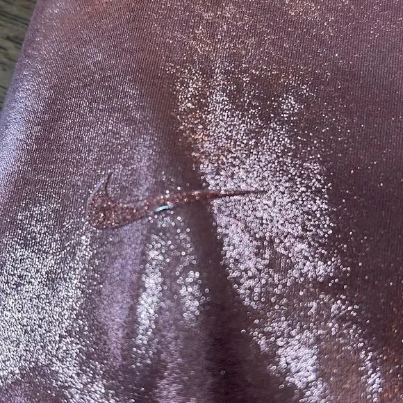 Nike Icon Clash Shimmer Leggings Claystone Mid Rise 7/8 Metallic Tight Fit S NWT - Picture 6 of 8